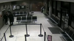 Tödliche Schüsse auf 17-Jährige in Polizeiwache