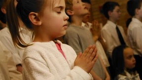 Mama, das ist doch normal, dass wir beten, oder?