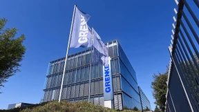 Grenke im freien Fall