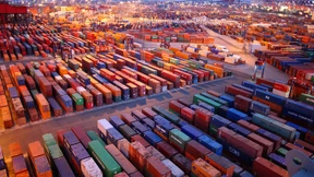 Hamburg will große Wasserstoff-Anlage im Hafen bauen