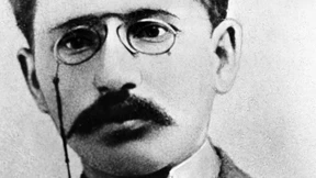 Lenin überlebt Attentat - Urizki ermordet