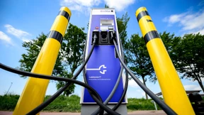 Das E-Auto mit Solarstrom laden – so viel Fördergeld ist für Sie drin