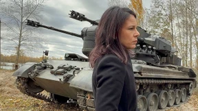 Baerbock sichert Ukraine weitere Hilfen zu