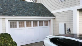 Tesla-Chef stellt Solar-Dachziegel vor