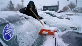 Schneesturm legt Mittleren Westen der USA lahm