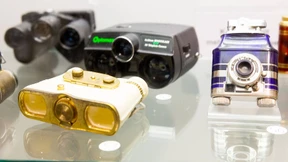 Fotografieren mit der Linse im Knopfloch 