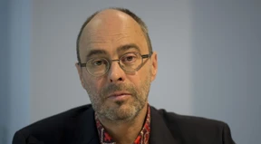 Es wird mit dem Hammer erzählt