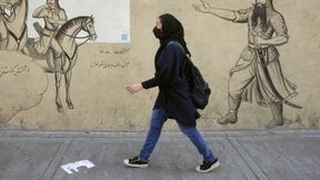 Eltern demonstrieren wegen vergifteter Schülerinnen