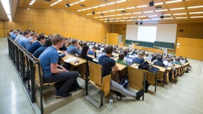 Weniger Geld ohne Abschluss