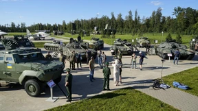 Russlands Rüstungsindustrie präsentiert ihre Waffen