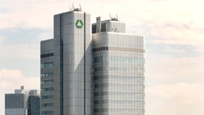 Commerzbank verkauft „Silberturm“ der Dresdner Bank