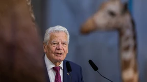 Gauck: „Eine solche Verfassung ist es wert, verteidigt zu werden“