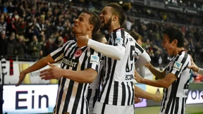 Heißes Duell unter Flutlicht