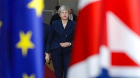 May schließt ungeregelten Brexit nicht aus