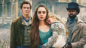 Touristen in ihrer eigenen Geschichte