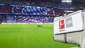 Pokerspiel um die Fußballbilder