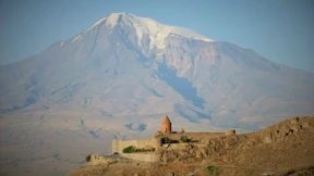Im Schatten des Berges Ararat