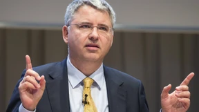 Schweizer Chefs verdienen am besten