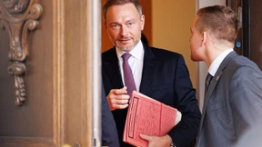 Lindner plant höhere Steuer-Freibeträge