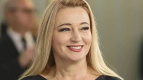 Hackt die Hände ab!