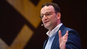 Jens Spahn: Wir können zu wenig selbst