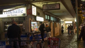 Die einen hier, die anderen da, verstehste?  