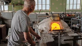 Ein Glas voll gut gehüteter Geheimnisse