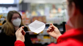 16.417 Neuinfektionen und 879 neue Todesfälle gemeldet