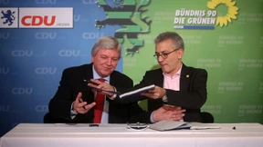 Bouffier und Al-Wazir unterzeichnen Koalitionsvertrag