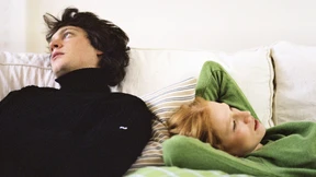 Warum wir in Beziehungen böse Vorzeichen ignorieren