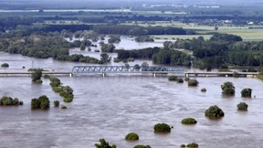 Nicht mal die Bahn kann übers Wasser fahren