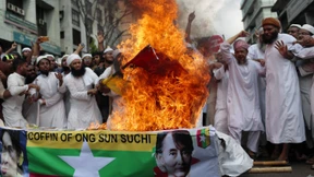 15.000 Muslime fordern Krieg gegen Burma
