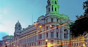 Churchills Kriegsamt wird zum Luxushotel