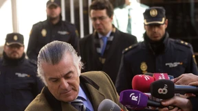 Im Wunderland der schwarzen Bücher 