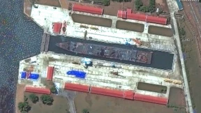 Kims Zerstörer wird wieder aufgerichtet