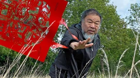Ai Weiwei gibt es nun auch auf Tüchern und Taschen