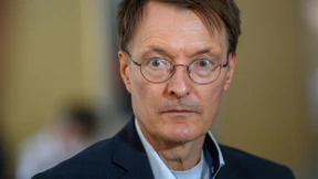 Lauterbach will klare Impfempfehlungen für alle Altersgruppen