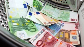 Wie Schwarzgeld ins Land geschleust wird