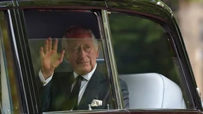 König Charles III. kündigt zahlreichen Angestellten