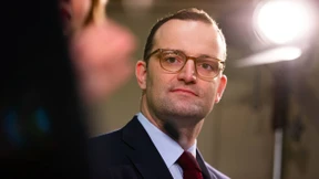 Spahn: Kinderlose sollen mehr für Rente und Pflege einzahlen