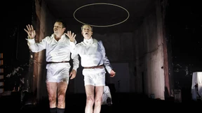 Befleckt von braunem Dreck