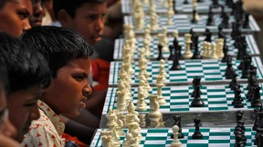 Erst Anand, dann eine Armee von Kindern