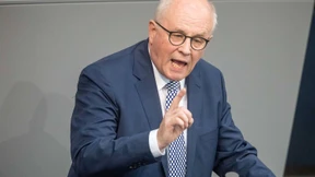 Schwacher Gegenkandidat stärkt Kauder