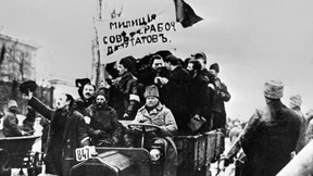 Lenin schickte seine Truppen kostümiert in den Krieg