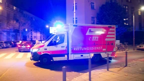 Brennender Handschuh bremst S-Bahn-Verkehr aus – Rollerfahrer stirbt nach Sturz