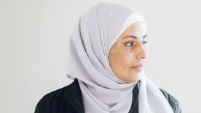 Im Kleid aus der Krise