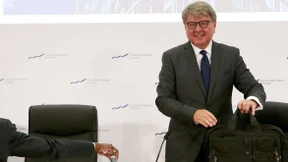 Herr Weimer zieht die Zügel an