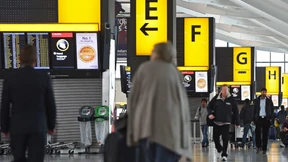 Flüge in Heathrow nach Stopp wieder aufgenommen
