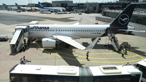 Lufthansa macht fast eine Milliarde Verlust – und erholt sich