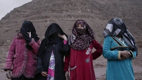 Unter Frauen, Sand und Staub